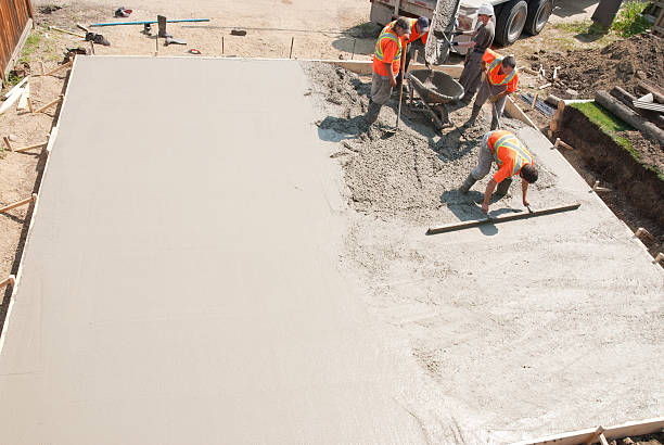 Best Local Concrete Companies  in Spanay, WA